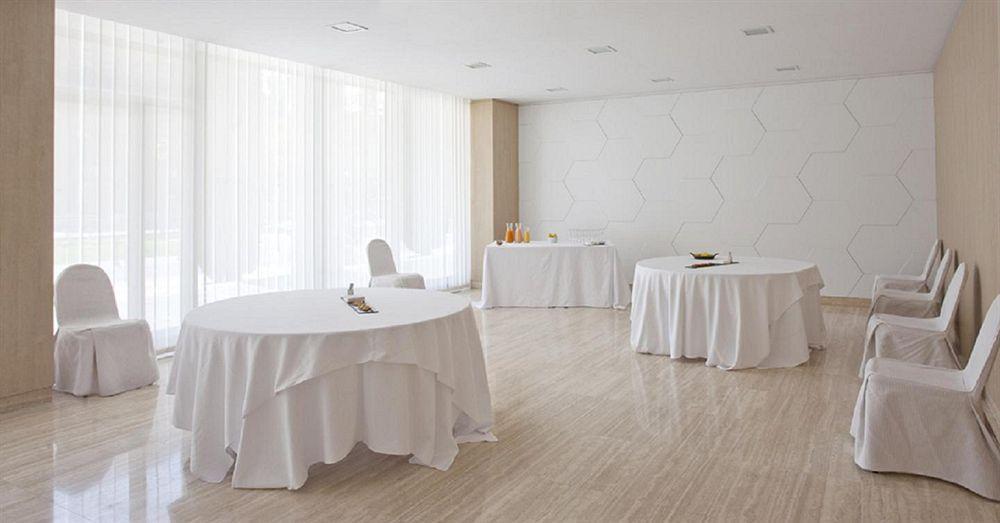 טודלה Hotel Delta מראה חיצוני תמונה