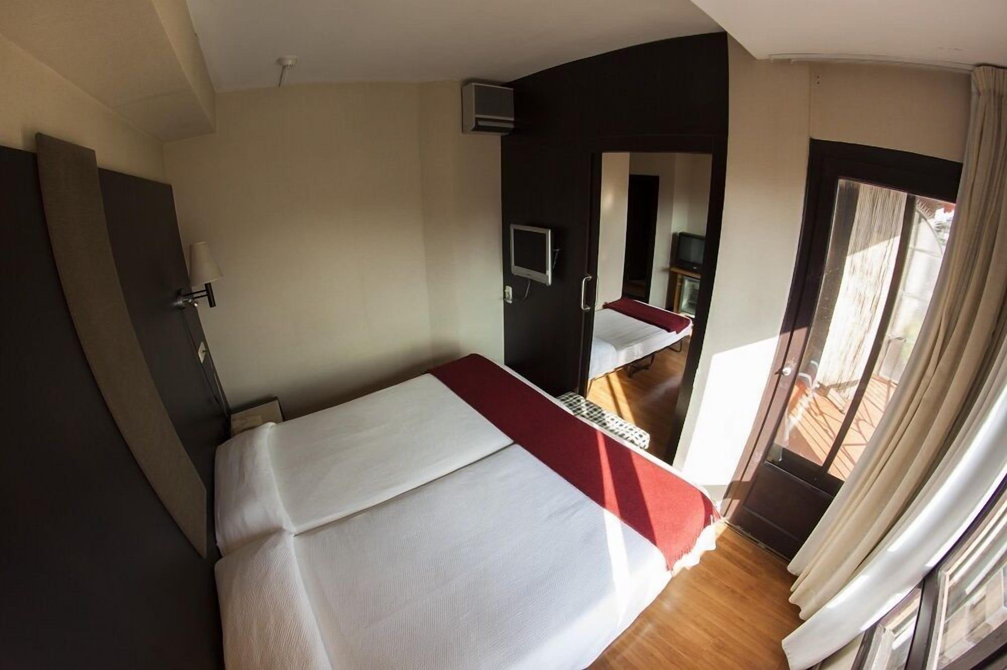 טודלה Hotel Delta מראה חיצוני תמונה