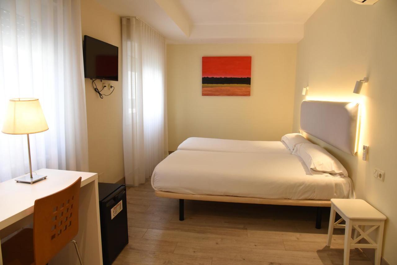 טודלה Hotel Delta מראה חיצוני תמונה