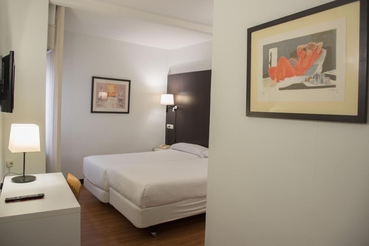 טודלה Hotel Delta מראה חיצוני תמונה