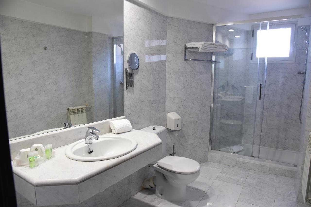 טודלה Hotel Delta מראה חיצוני תמונה
